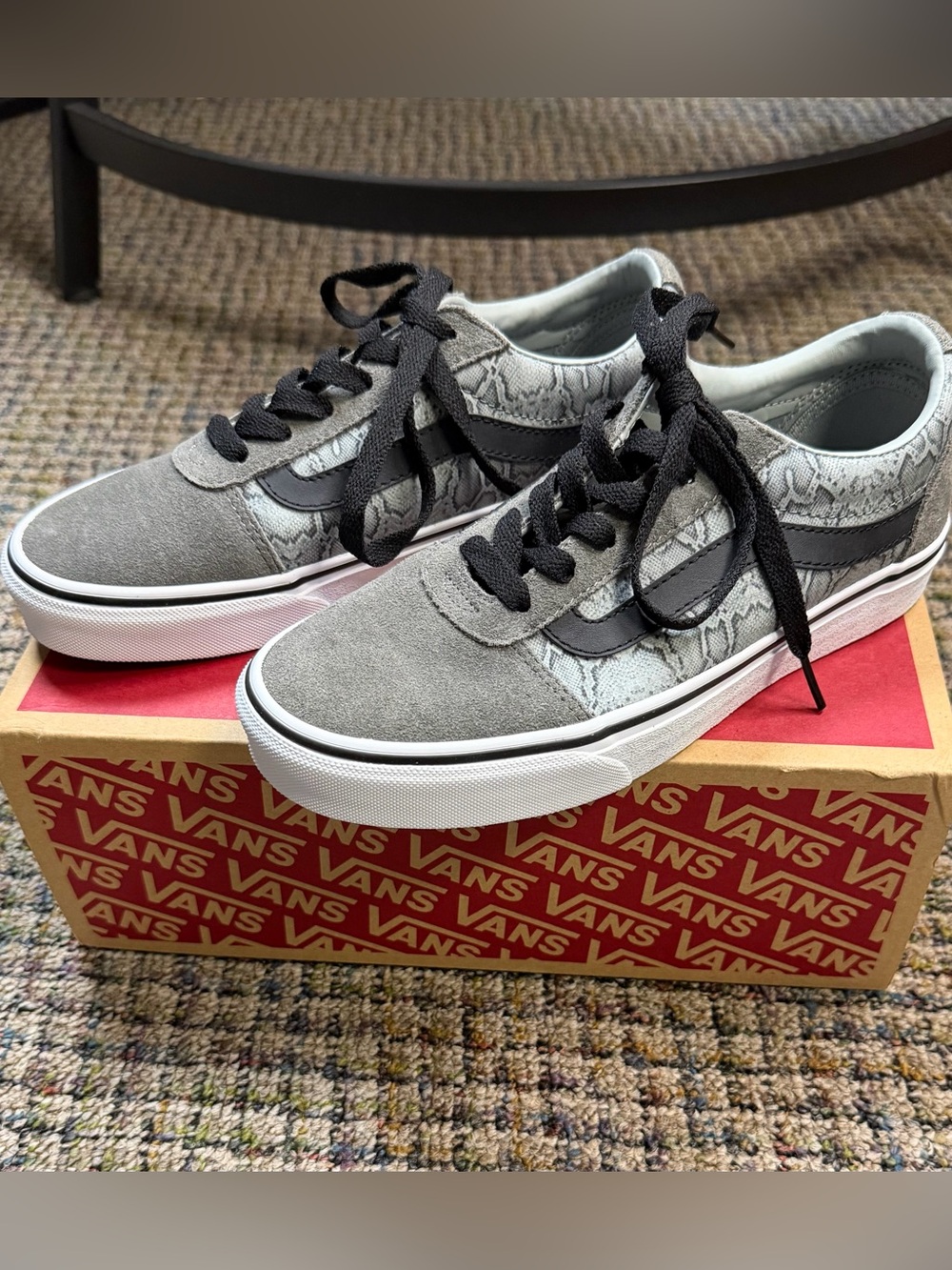 Vans Sneakers - women’s size 6.5